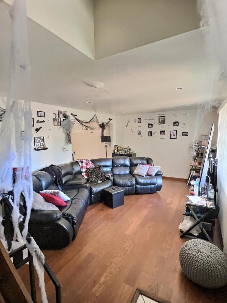 6629 North Bourbon STREET