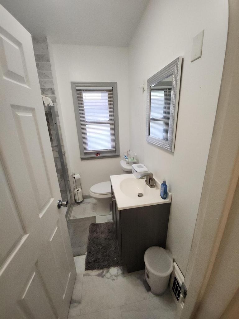 4214 North 15th STREET