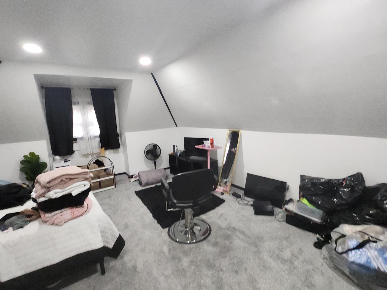 4214 North 15th STREET