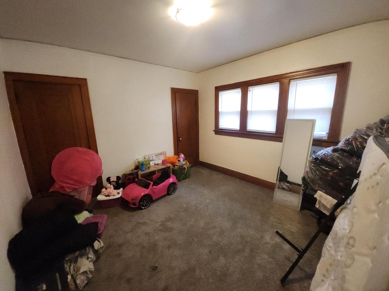 4214 North 15th STREET