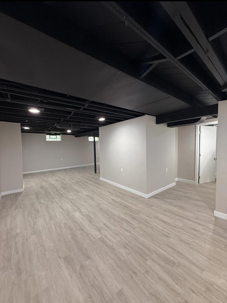 4877 North 40th STREET