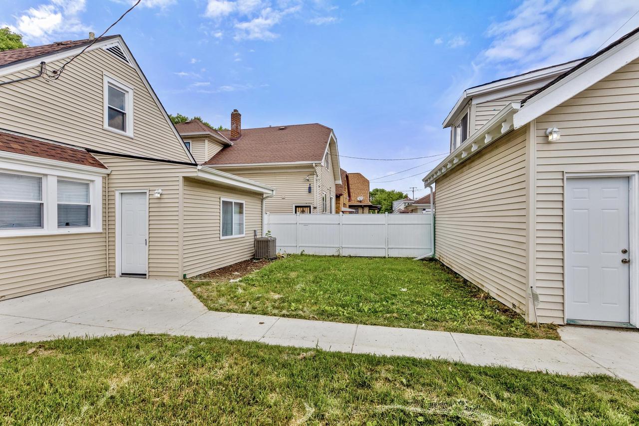 3062 North 38th STREET