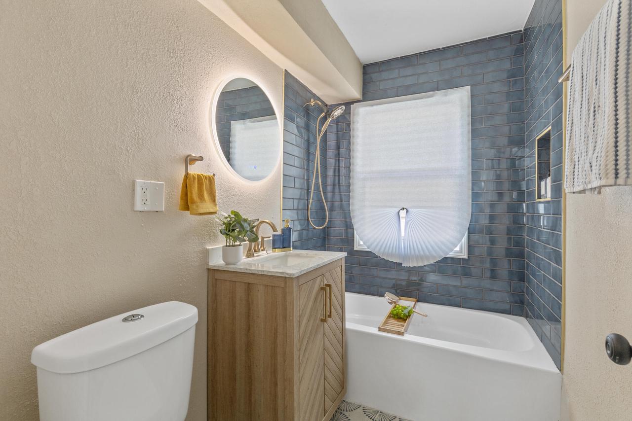 4061 North 14th STREET