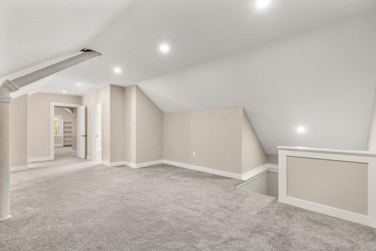 4061 North 14th STREET