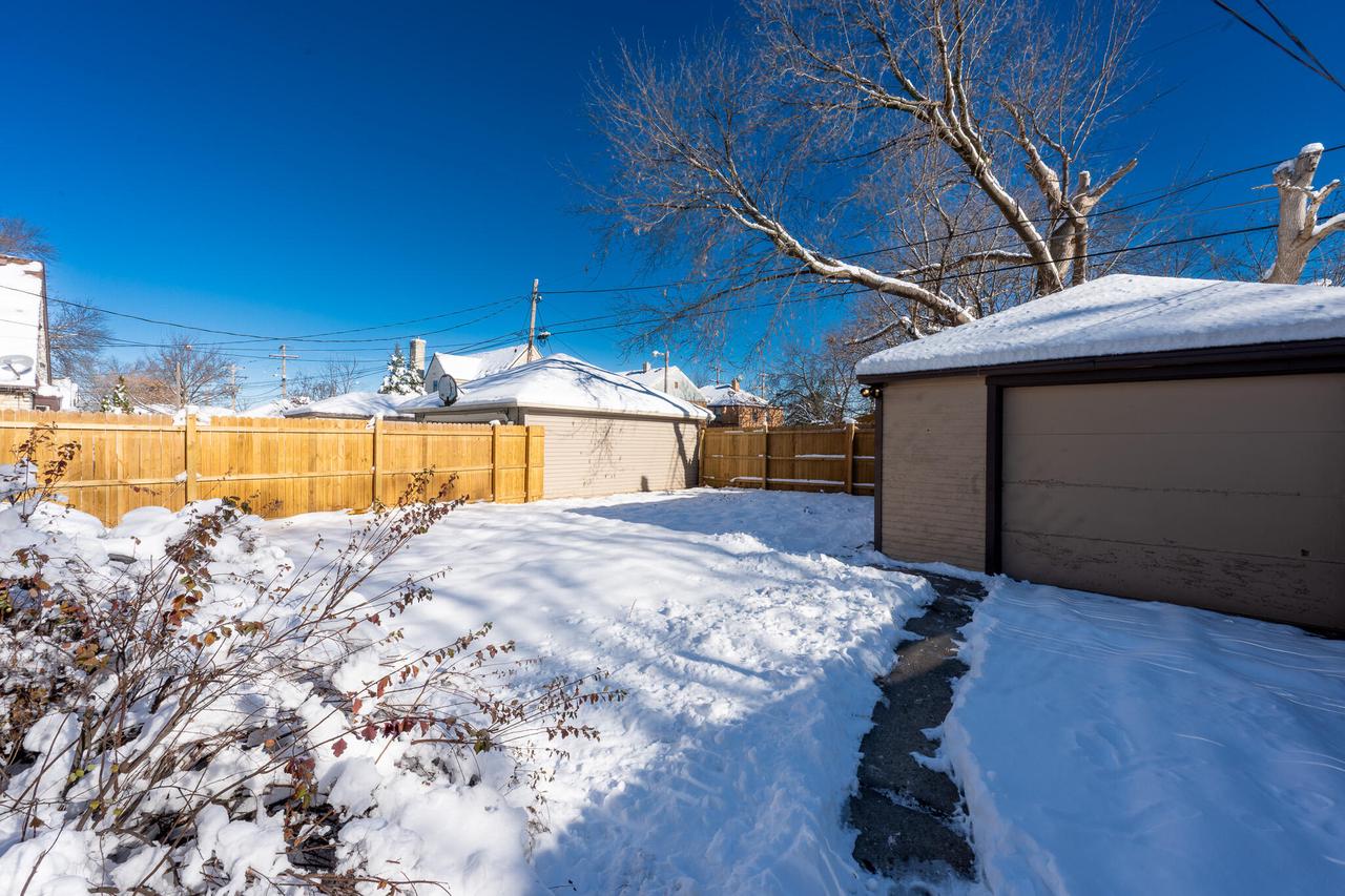 4182 North 13th STREET