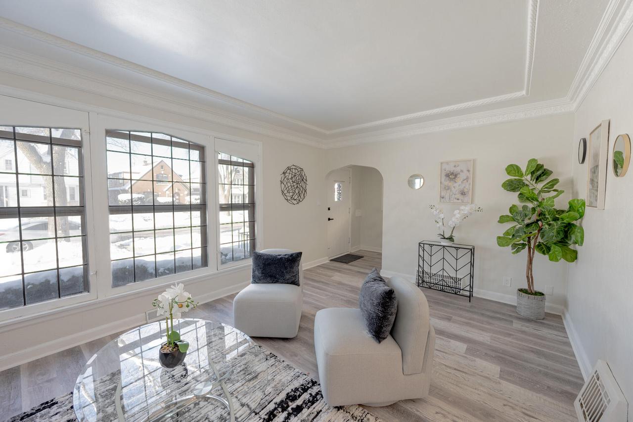 4182 North 13th STREET