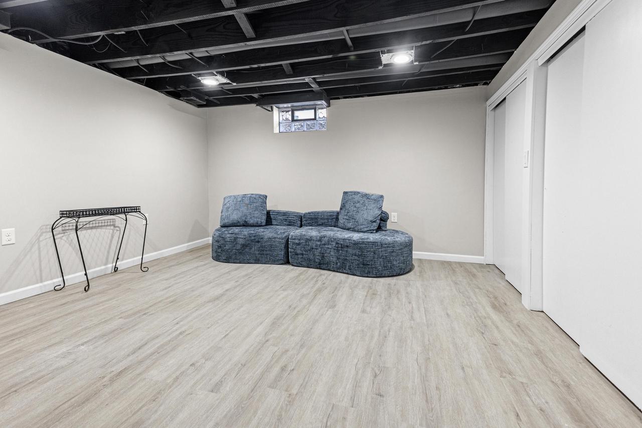 4068 North 72nd St STREET