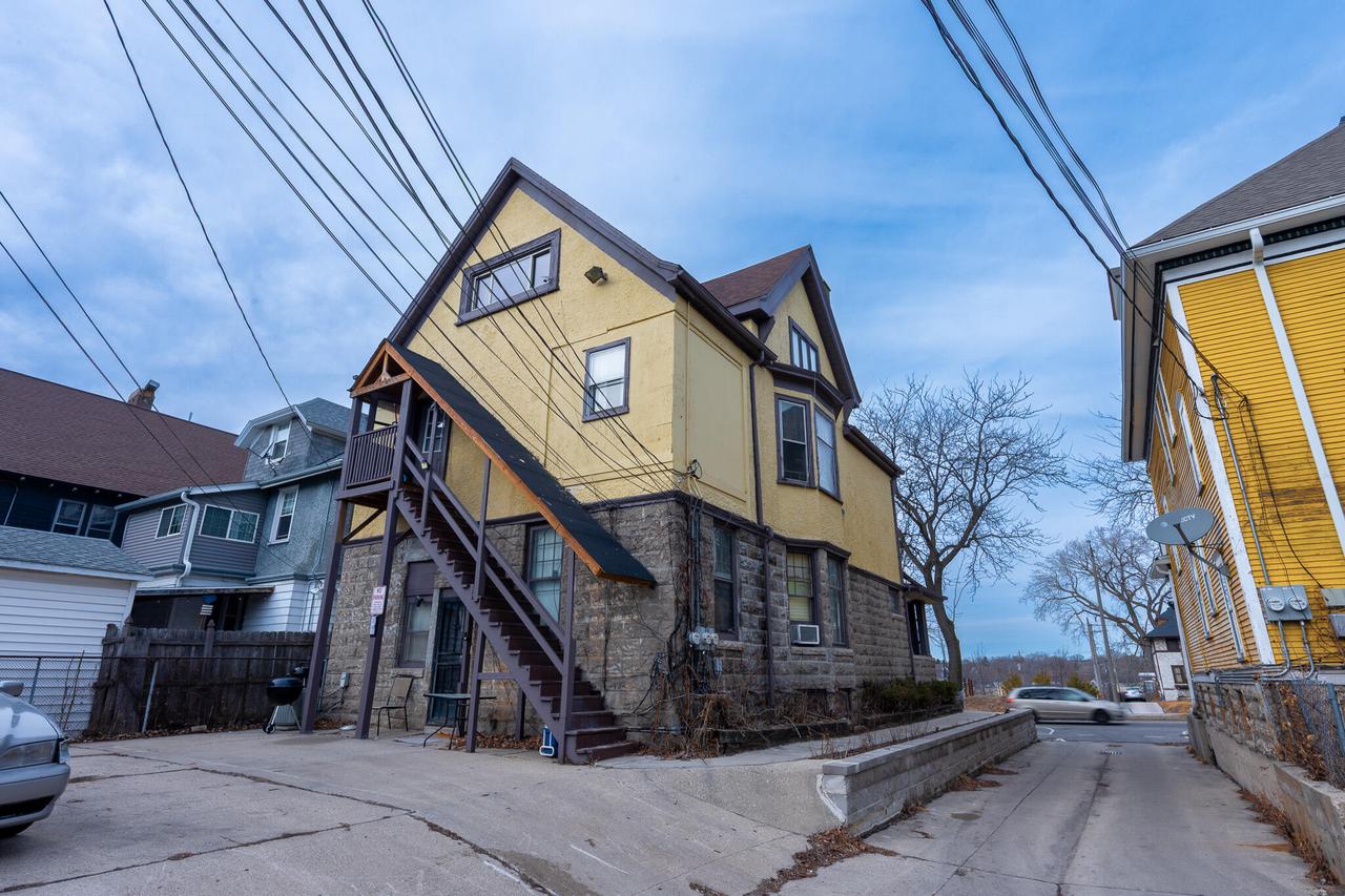 3601 West Highland BOULEVARD