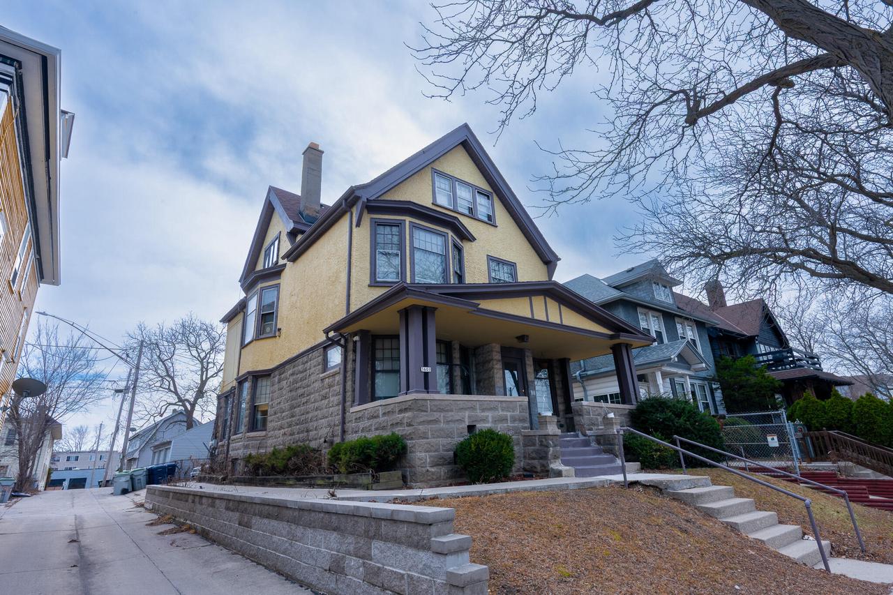 3601 West Highland BOULEVARD