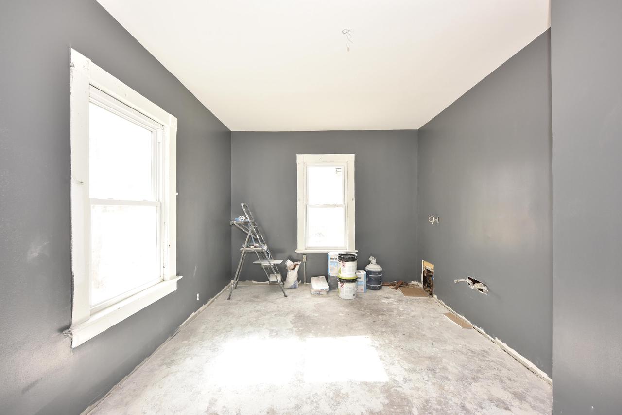 3925 West North AVENUE