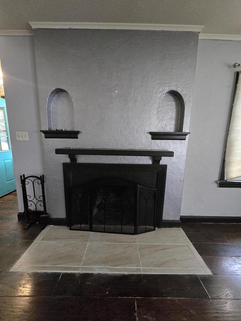 5828 West Hayes AVENUE