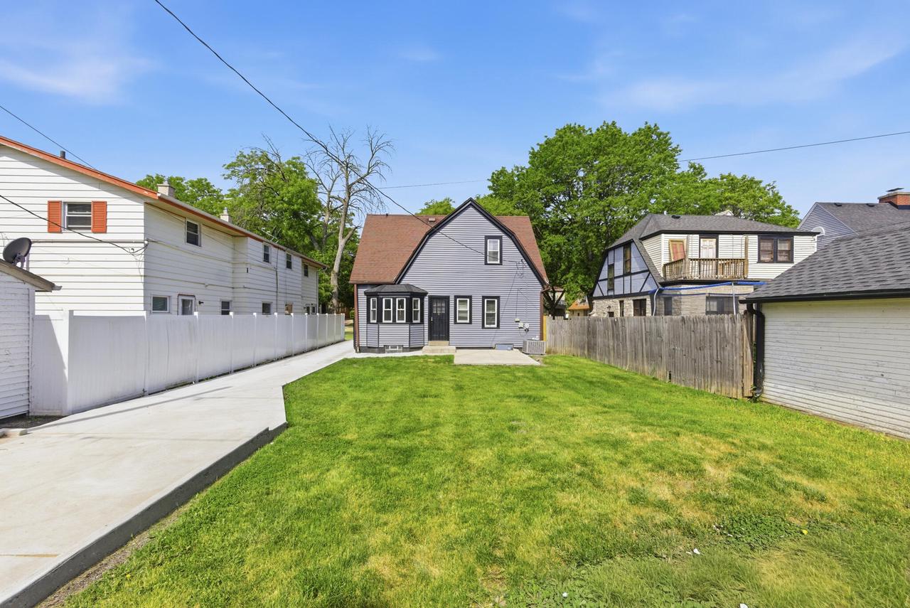 3356 N 47th STREET