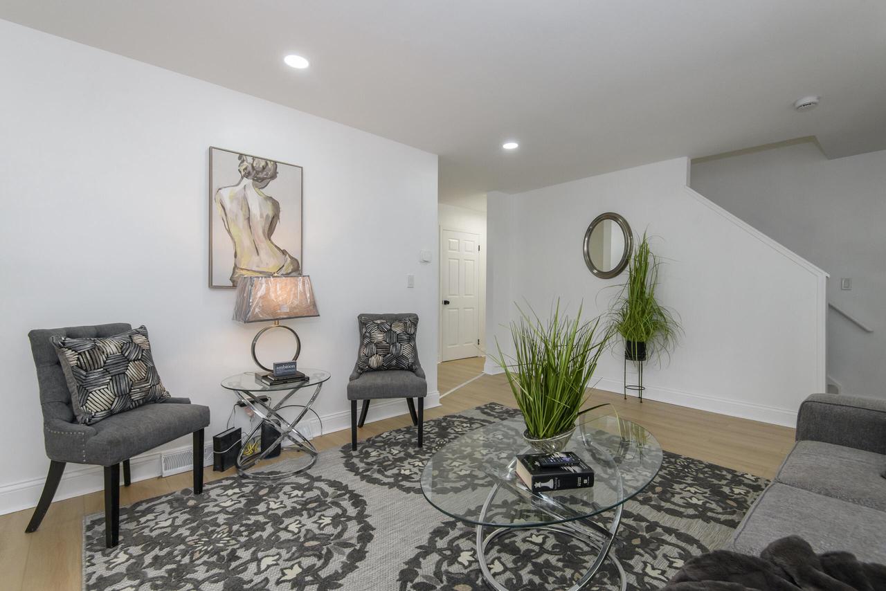 2327 W Vine STREET