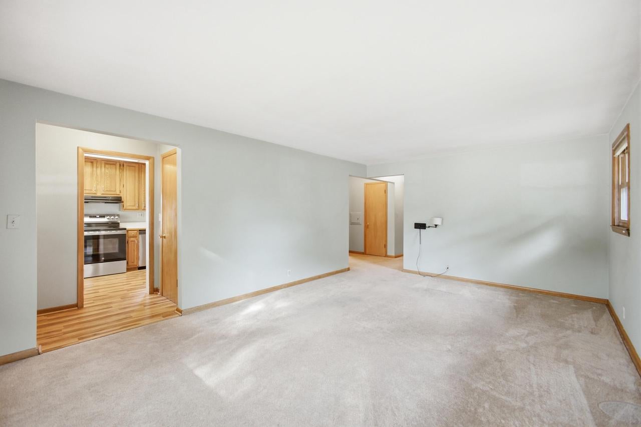 723 Roosevelt AVENUE