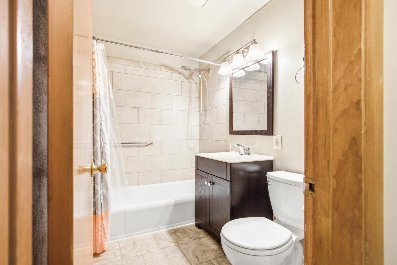 723 Roosevelt AVENUE