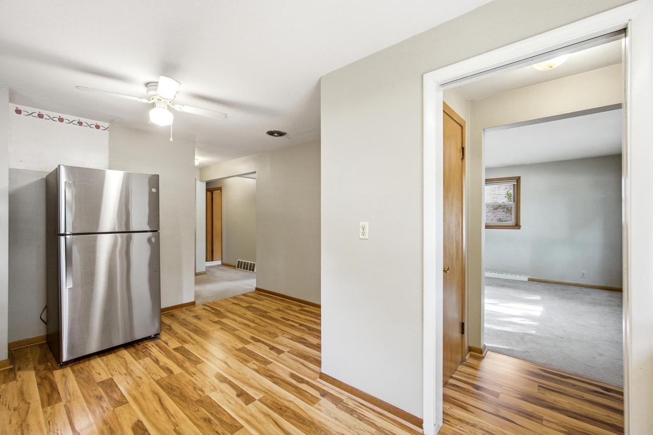 723 Roosevelt AVENUE