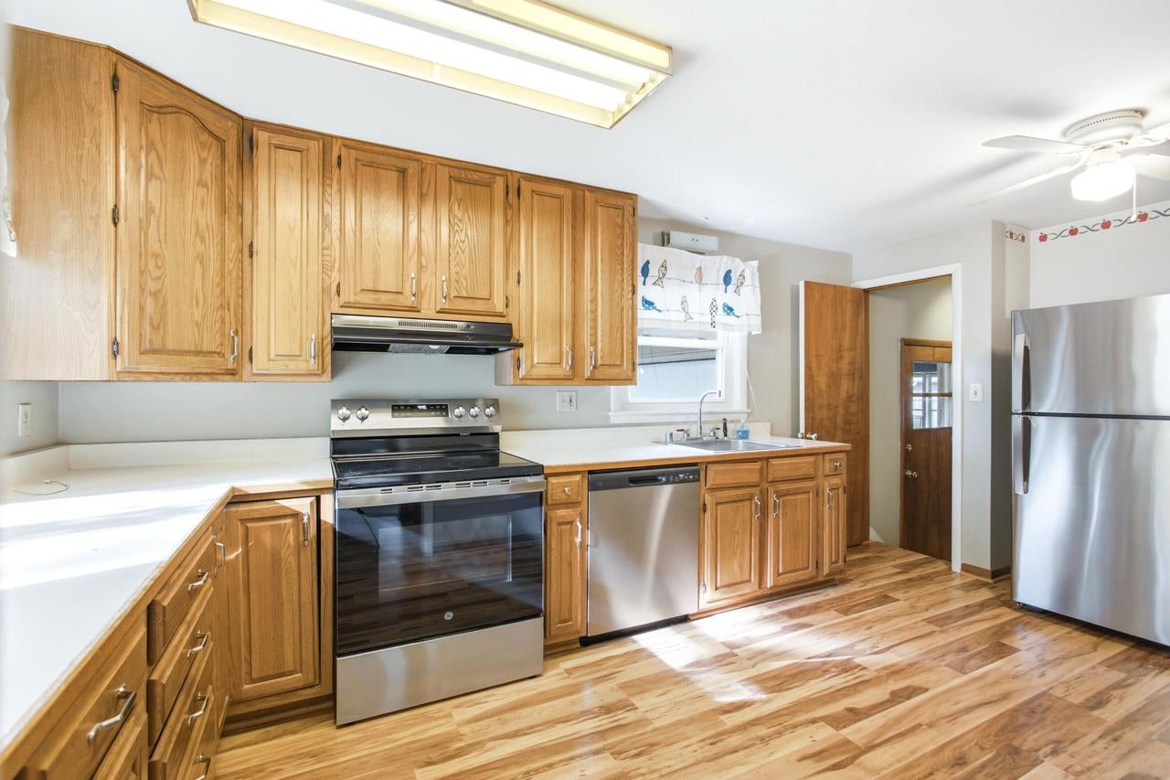 723 Roosevelt AVENUE