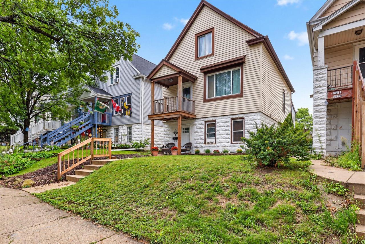 2633 S 3rd STREET