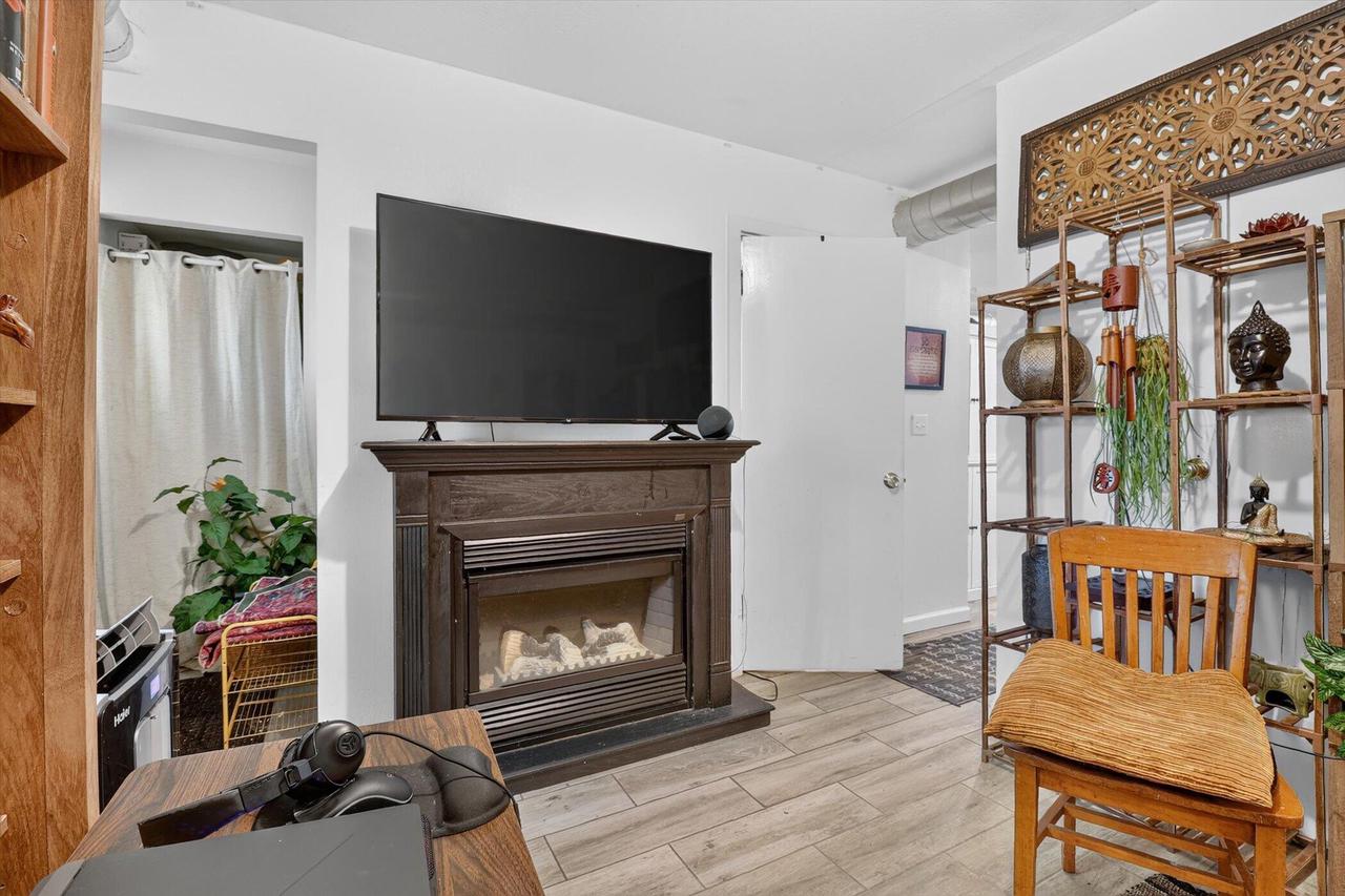 2633 S 3rd STREET