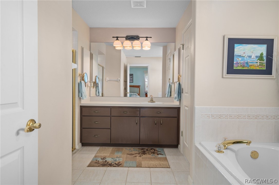 3748 E Cove Park Trail