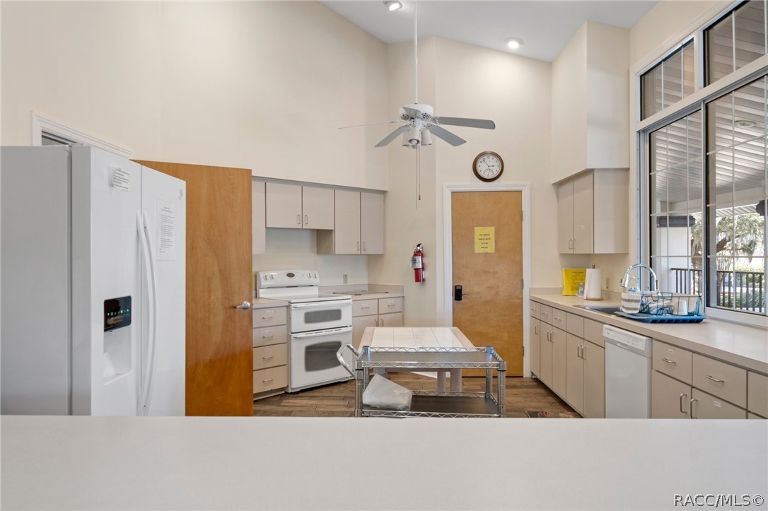 3748 E Cove Park Trail