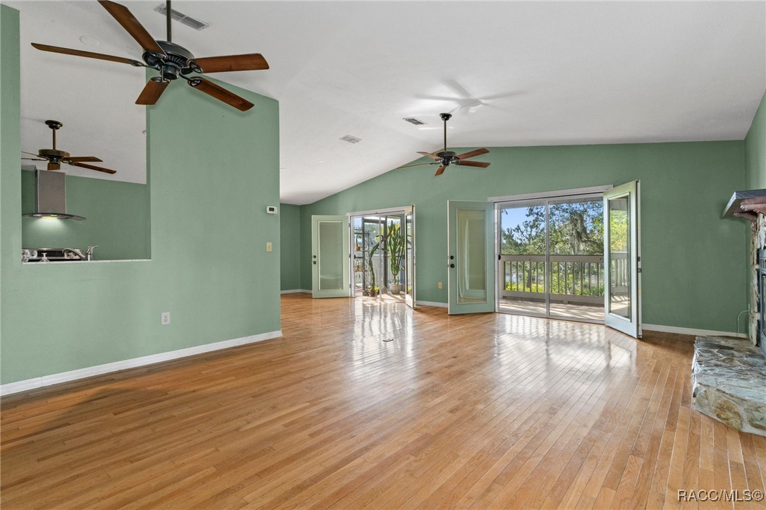 6724 S Beagle Drive