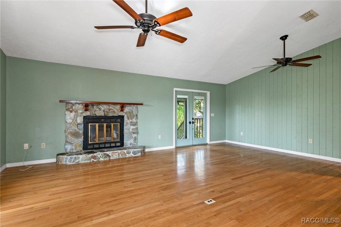 6724 S Beagle Drive