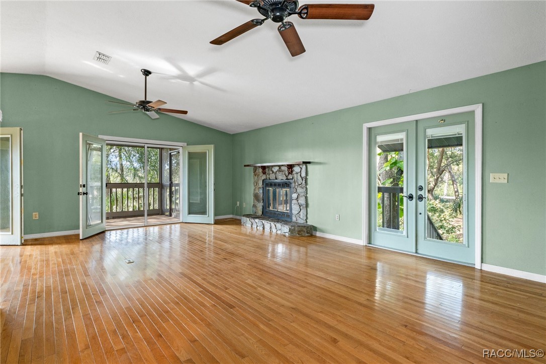 6724 S Beagle Drive