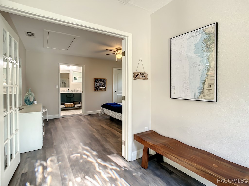 950 N Gardenview Terrace