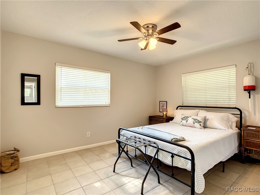 950 N Gardenview Terrace