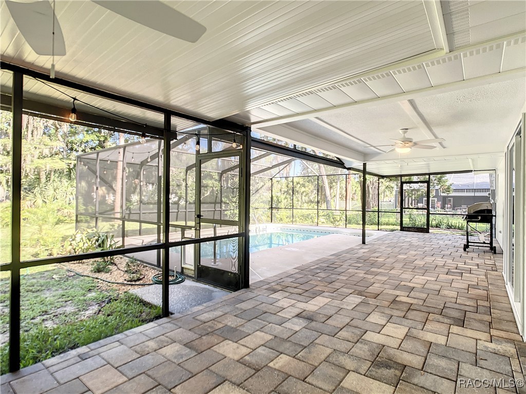 950 N Gardenview Terrace