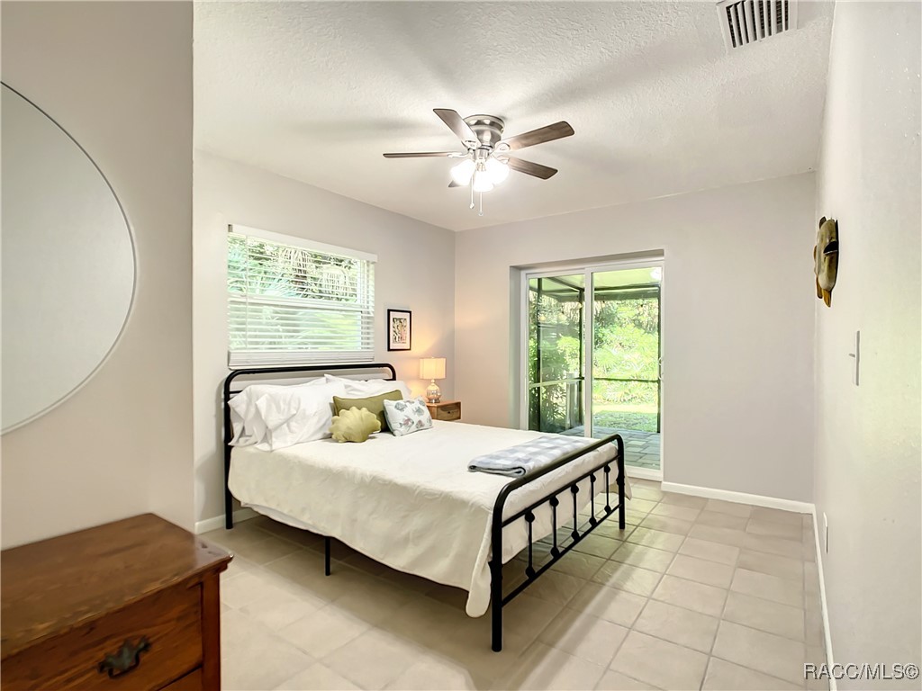 950 N Gardenview Terrace