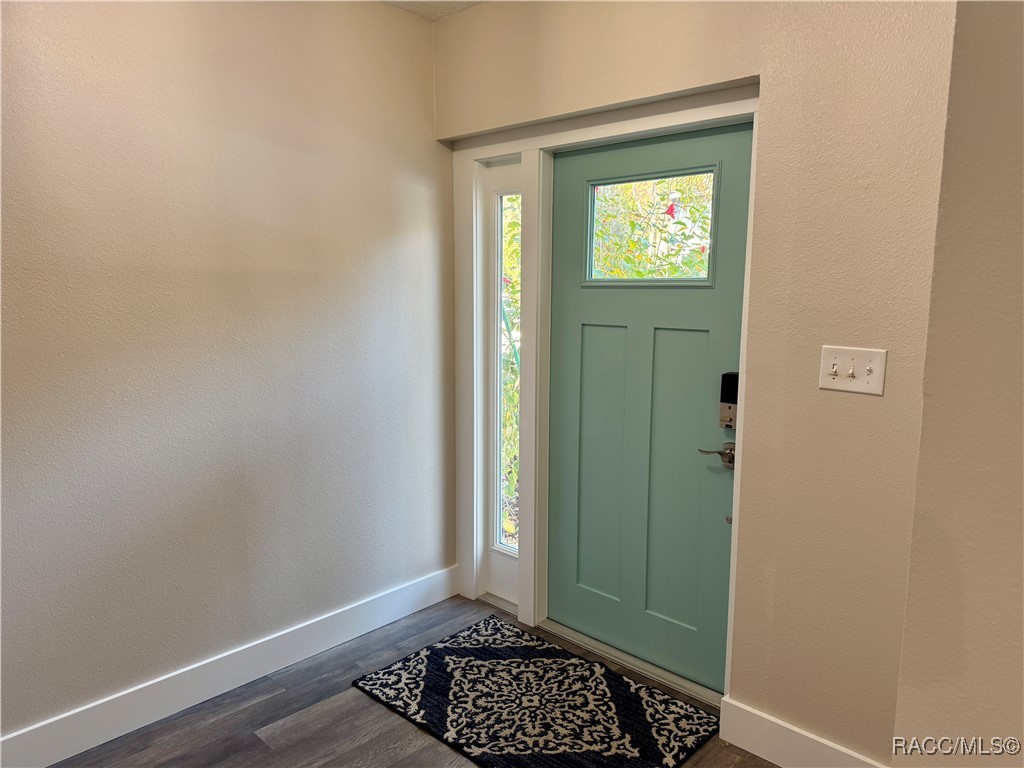 950 N Gardenview Terrace