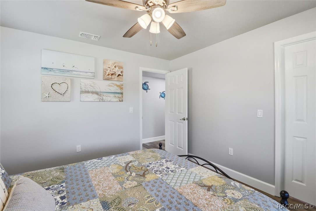 9205 W Harbor Isle Court