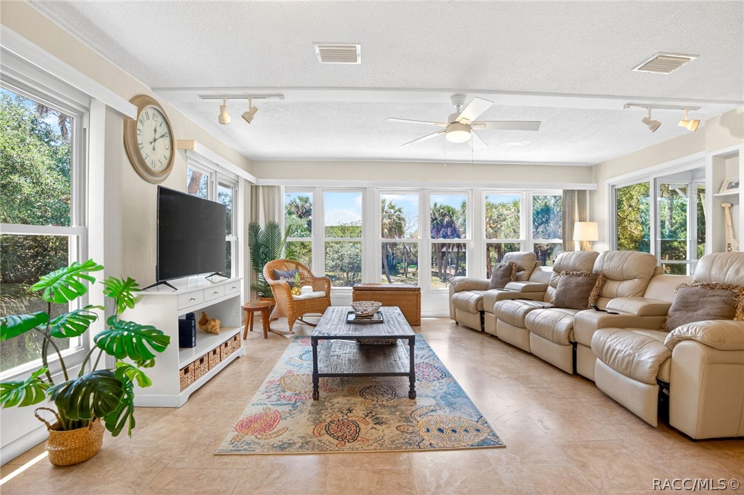 12122 W Gulf Breeze Court