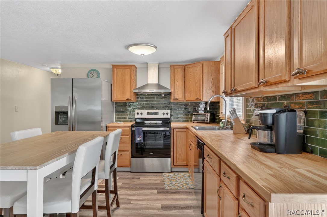 10709 W Halls River Road