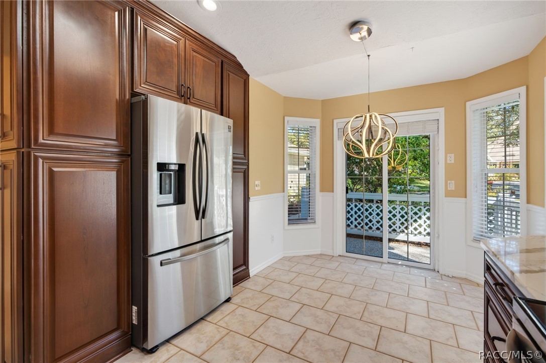 1603 N Foxboro Loop