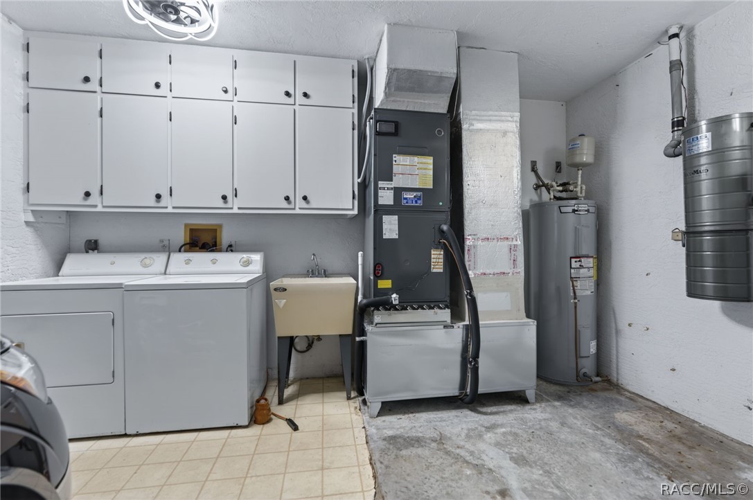 1603 N Foxboro Loop