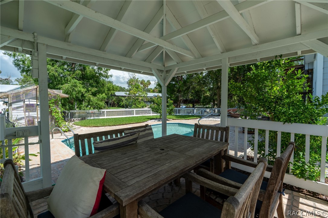 1035 N Appalachian Terrace