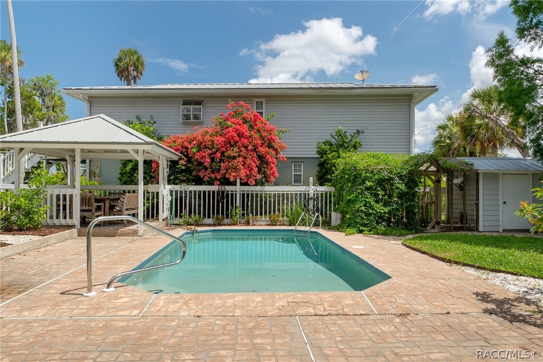 1035 N Appalachian Terrace