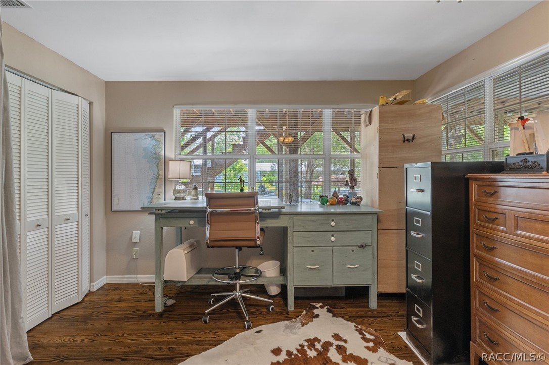 1035 N Appalachian Terrace