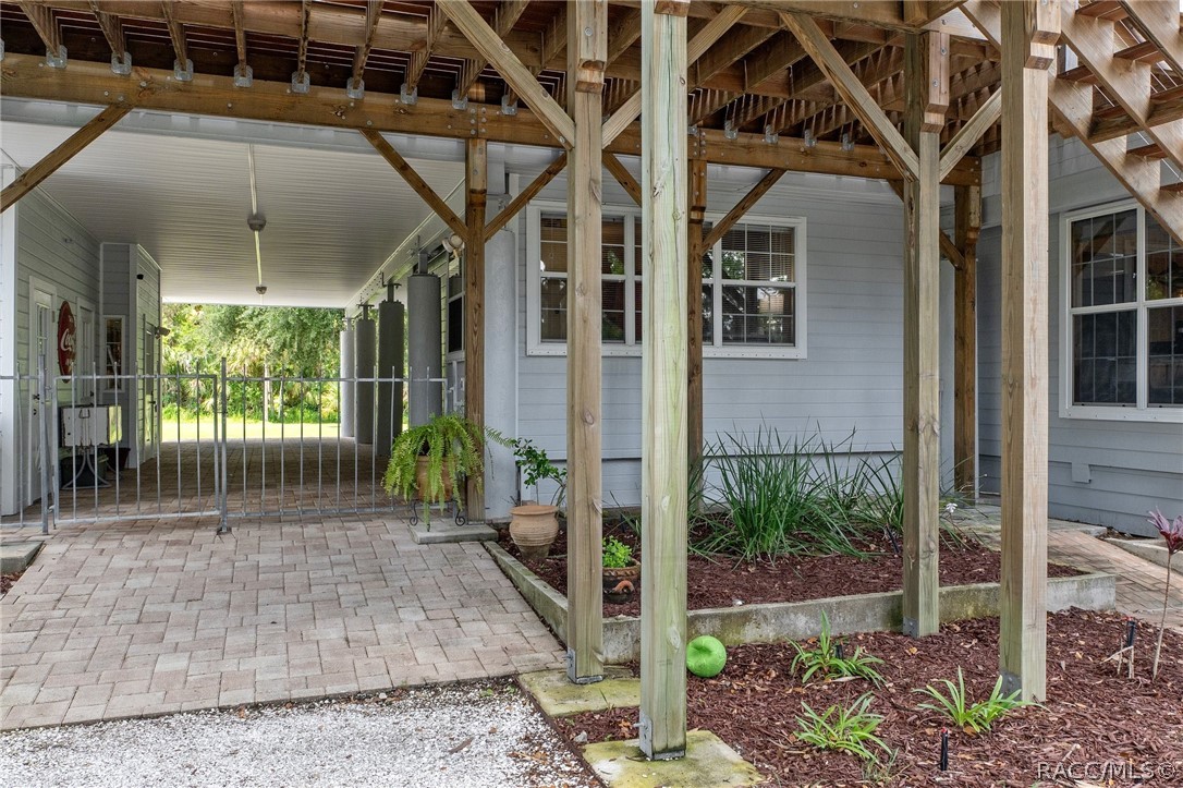 1035 N Appalachian Terrace
