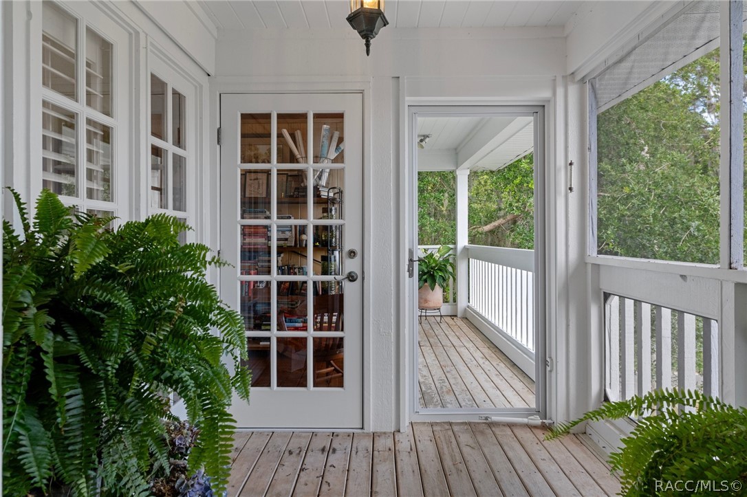 1035 N Appalachian Terrace