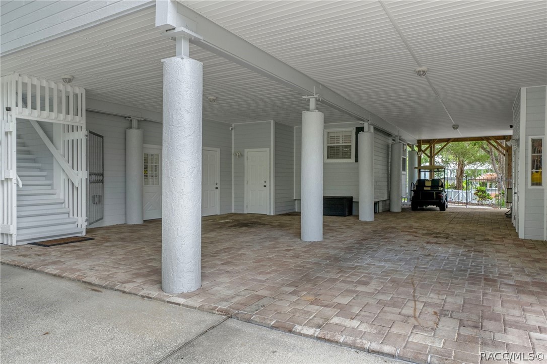 1035 N Appalachian Terrace