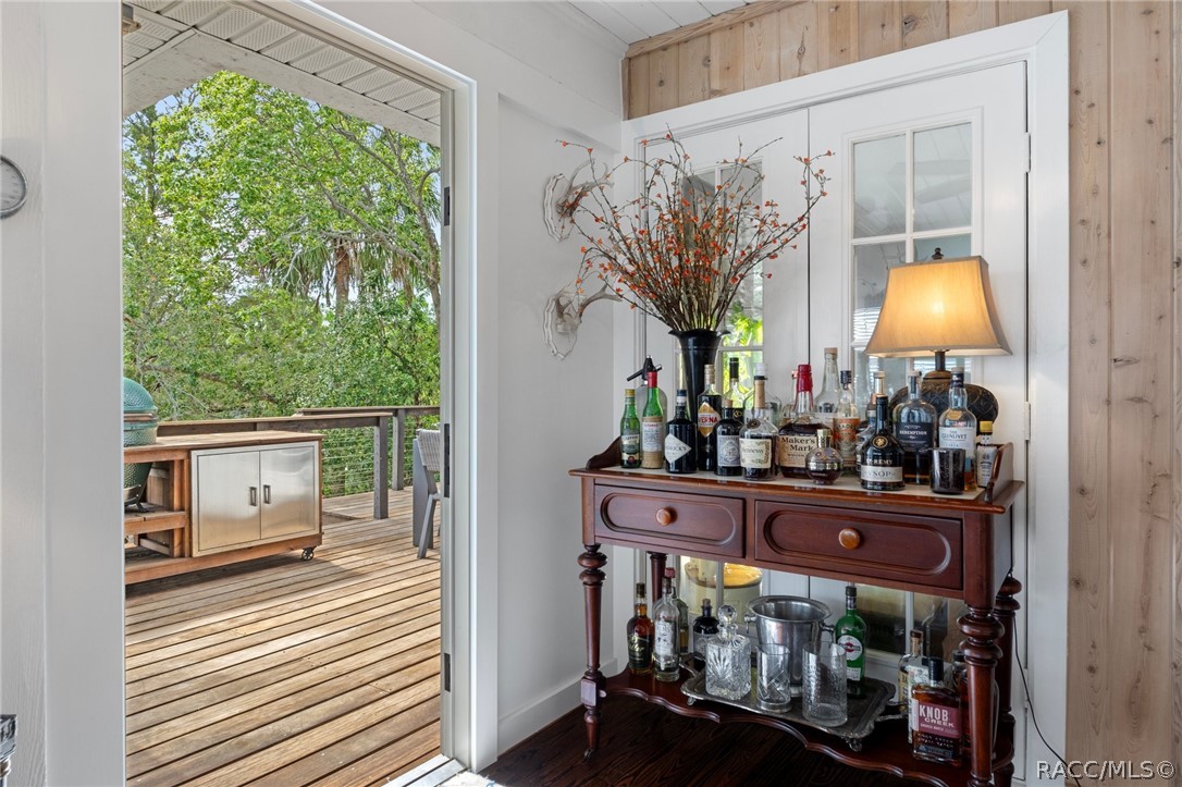 1035 N Appalachian Terrace