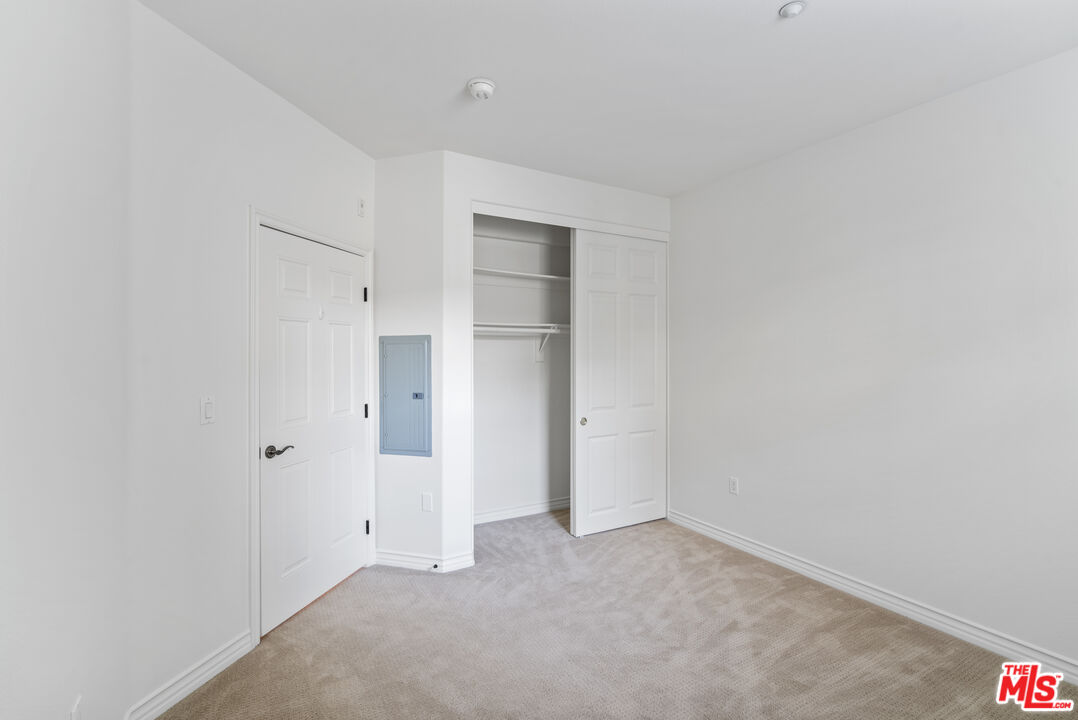 7101 PLAYA VISTA DR Unit: 204