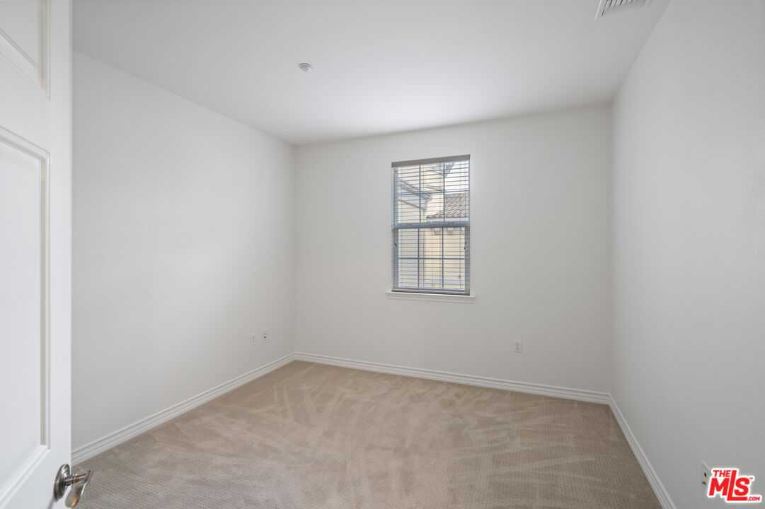 7101 PLAYA VISTA DR Unit: 204