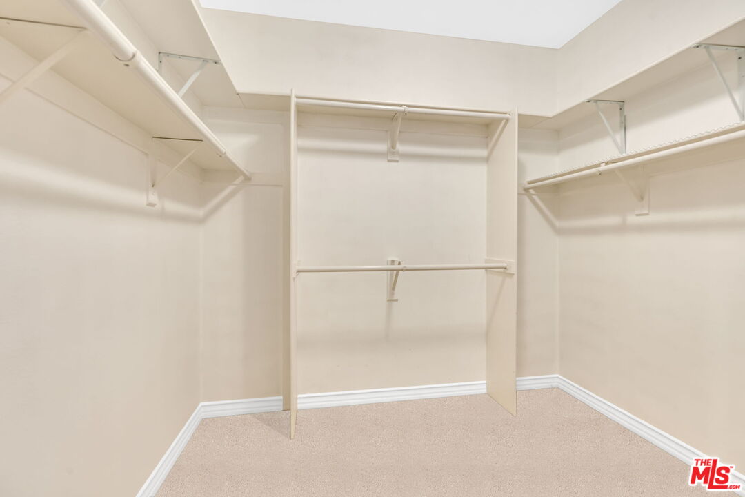 7101 Playa Vista Dr Unit: 205