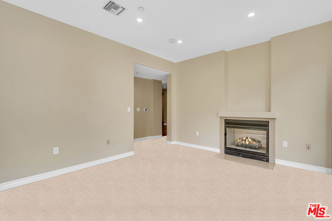 7101 Playa Vista Dr Unit: 205