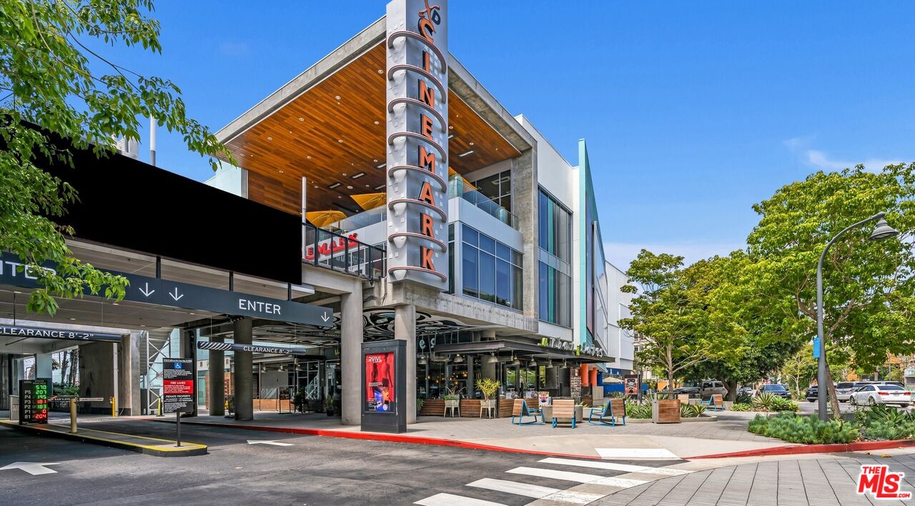 7101 Playa Vista Dr Unit: 205